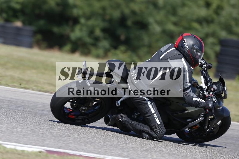 /Archiv-2025/49 26.08.2025 Cornu Master School ADR/blau-bleu/47